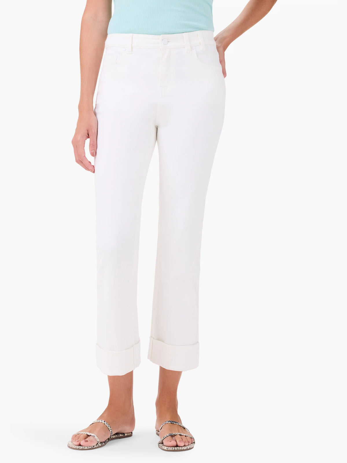 Mid Rise Straight Roll Cuff Cropped Jeans