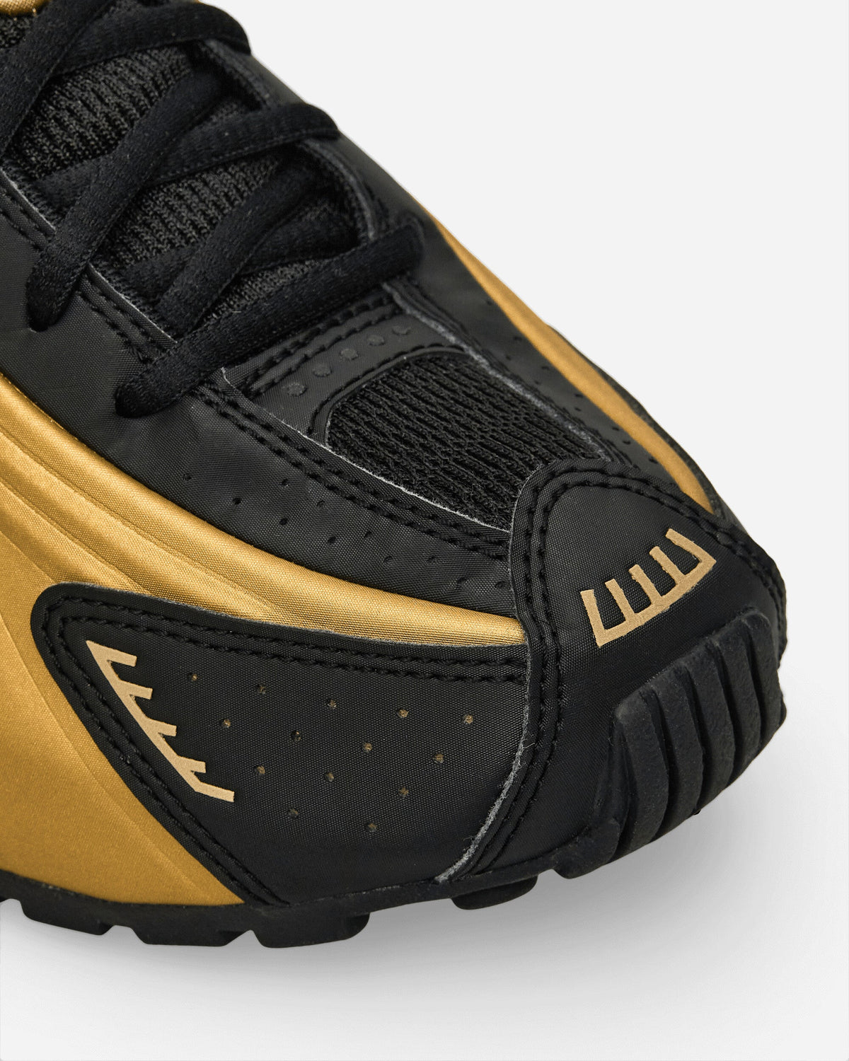 Women's Shox R4 Sneakers Black / Metallic Gold