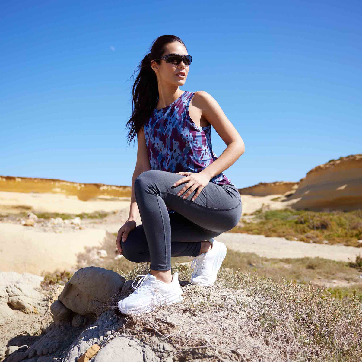 Quinn Womens Performance Vest - Smokey Blue Print