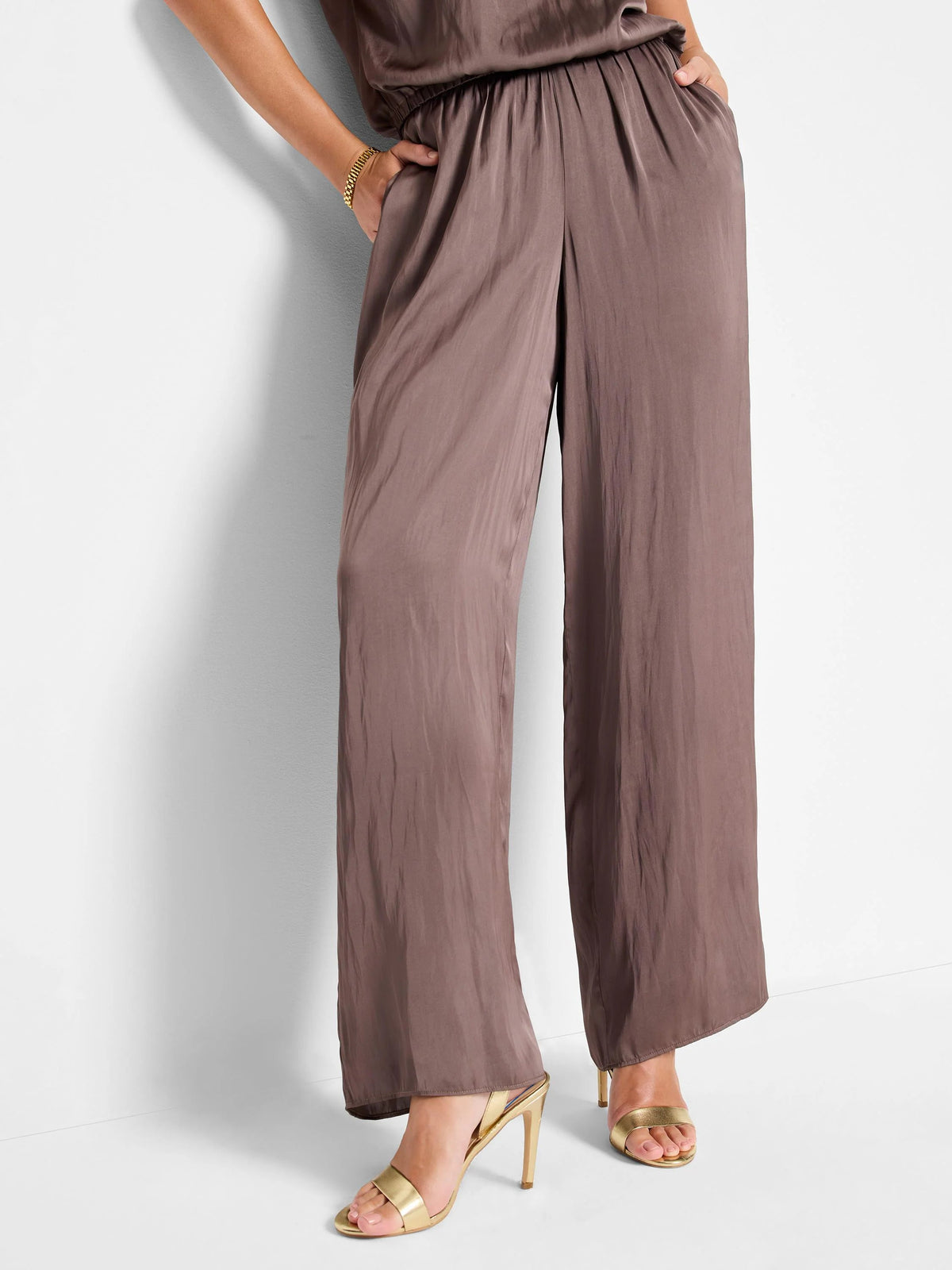 Glossy Sheen Pull On Pant