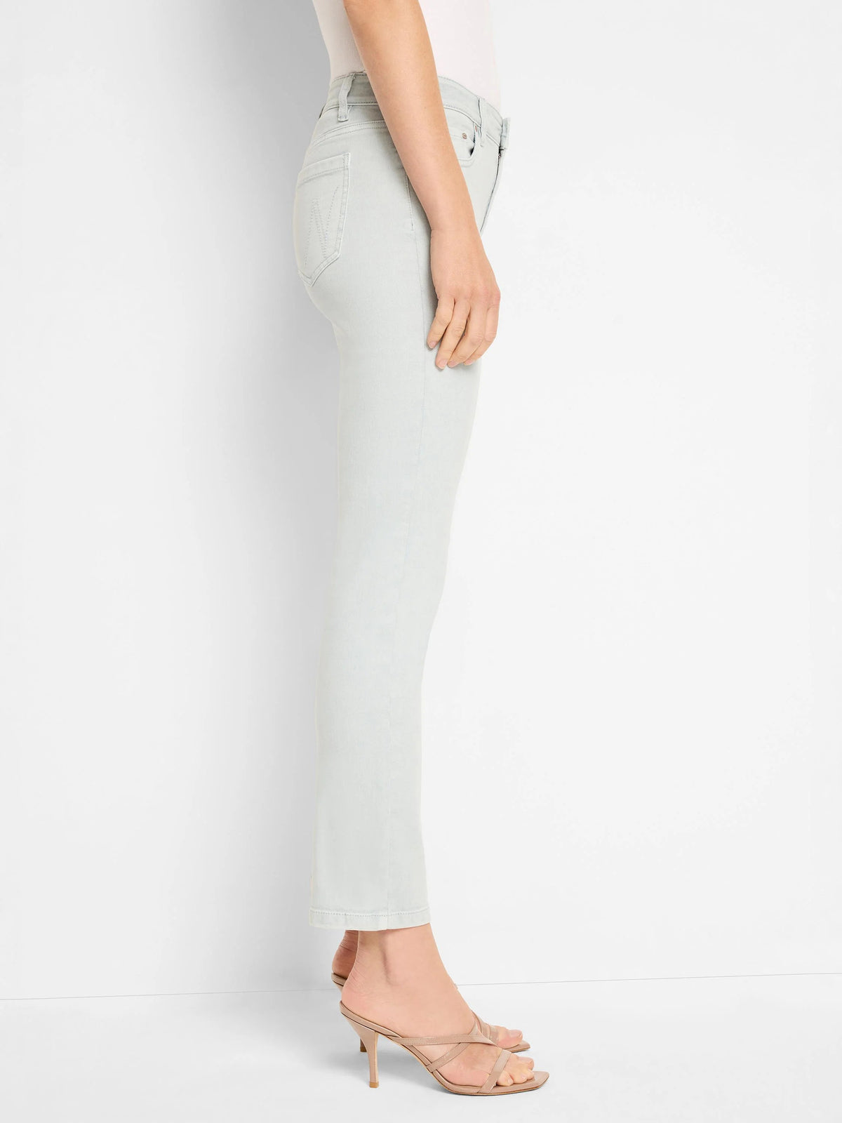 Daytrip Straight Ankle Jeans