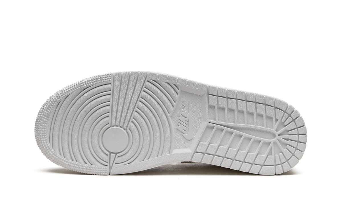 1 Low SE Craft "Tech Grey" DN1635 002